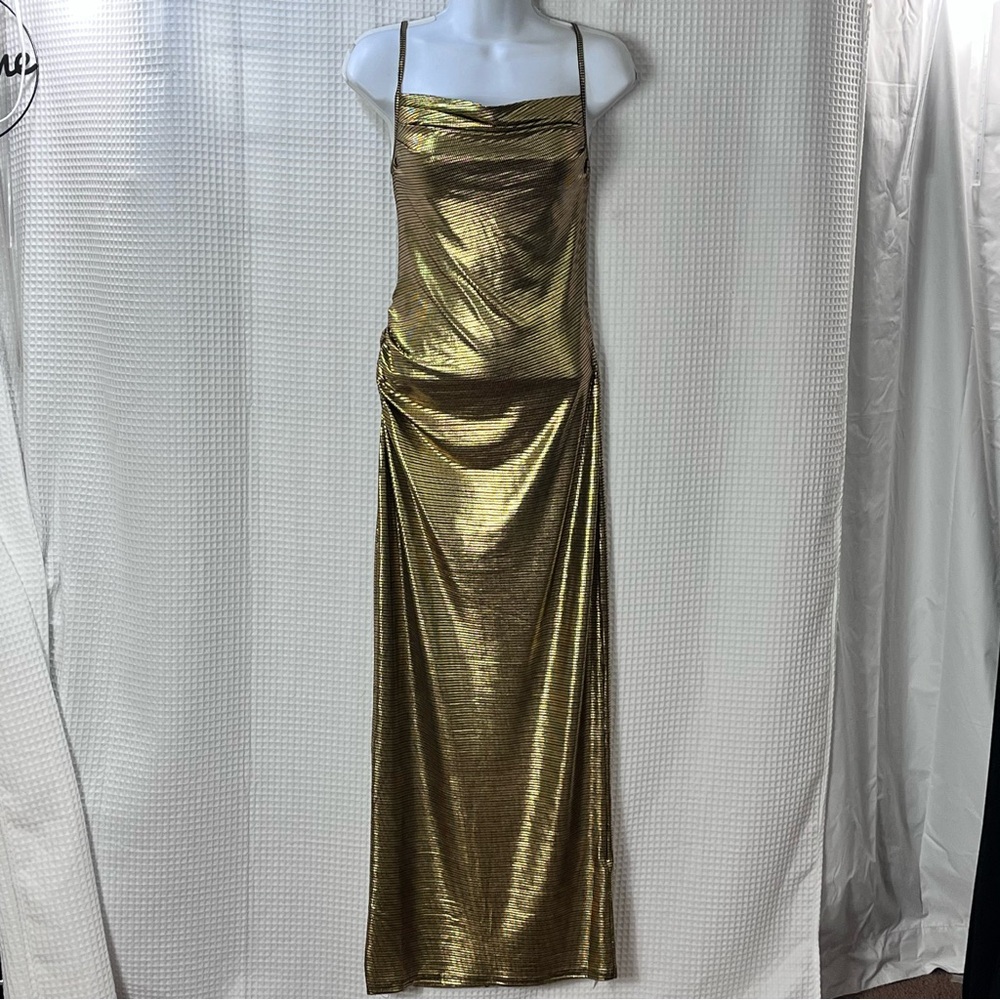 Micas ladies Gold Maxi Dress size large (NWT)